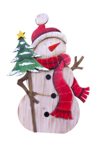 Large wooden snowman by Red carpet studios