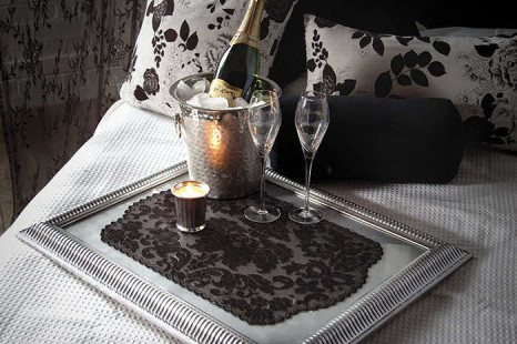 Heritage lace placemats